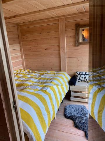 Le Moonloft Insolite Tiny-house Dans Les Arbres & 1 Seance De Sauna Pour 2 Avec Vue Panoramique Holiday home